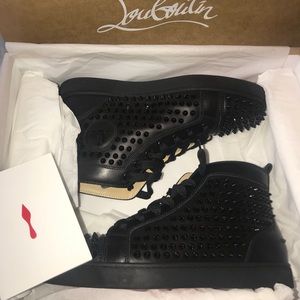 Christian Louboutin SIZE 41 (Used Twice)